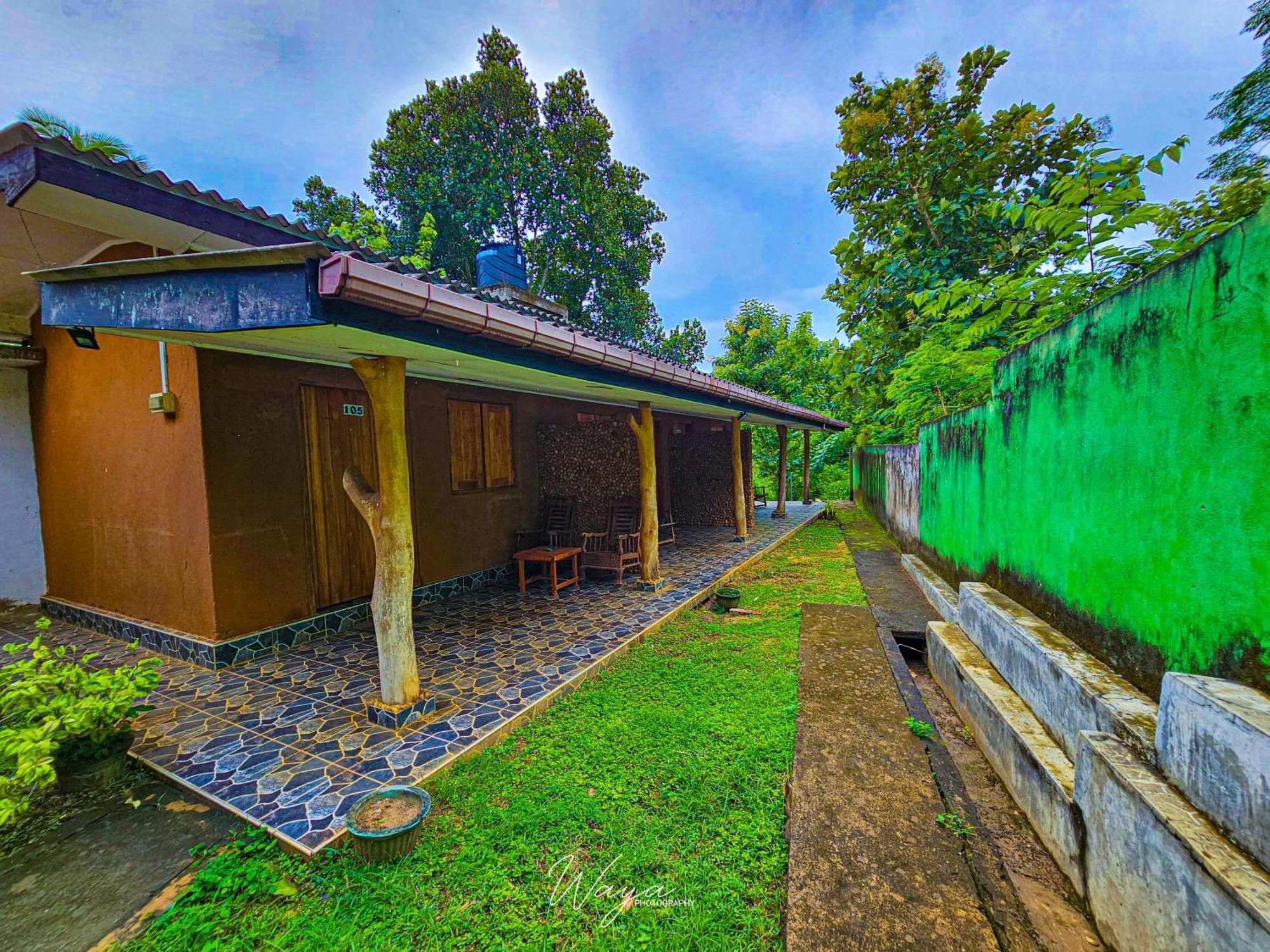Elephant Paradise Safari Bungalow Udawalawe Exterior photo